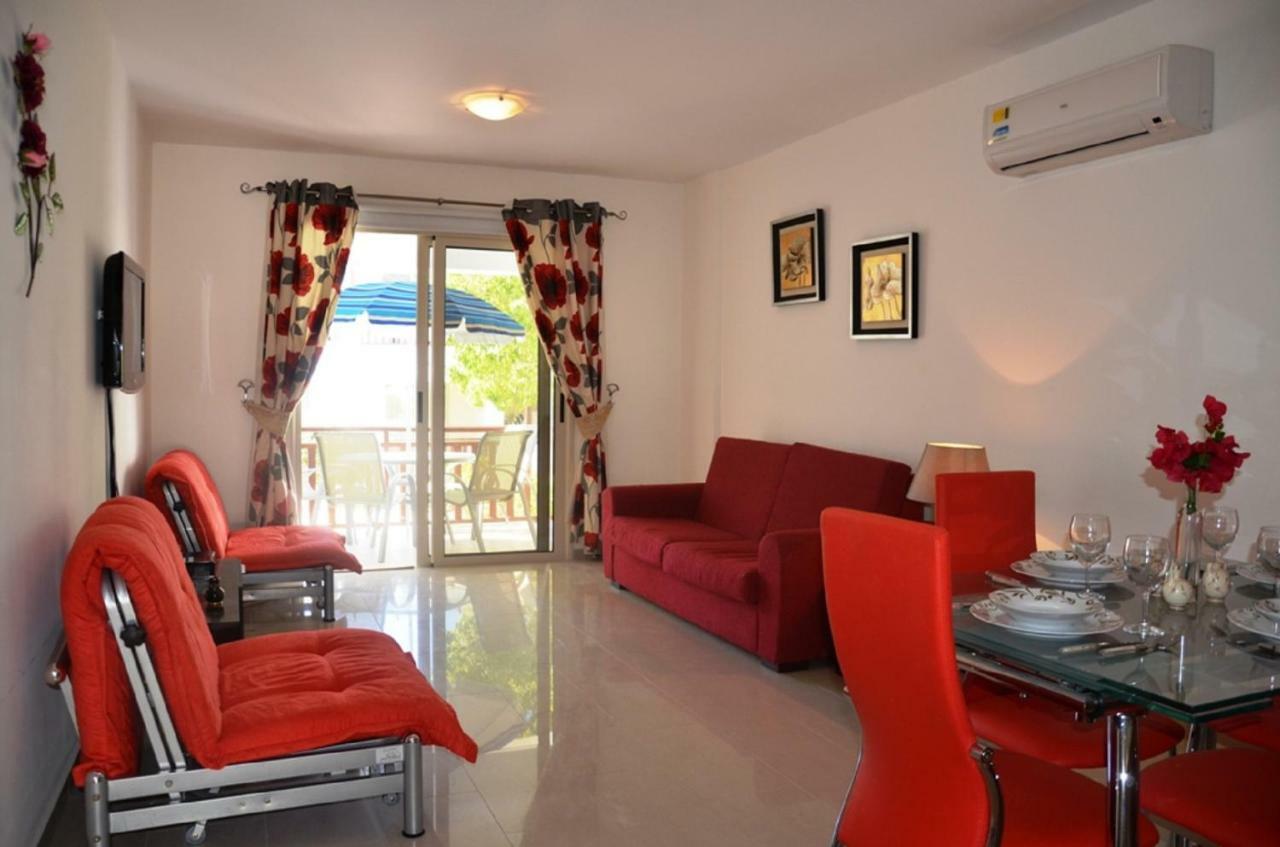 Ground Floor One Bedroom Apartment B2, 3 Pools, Free Wifi Peyia Exterior foto