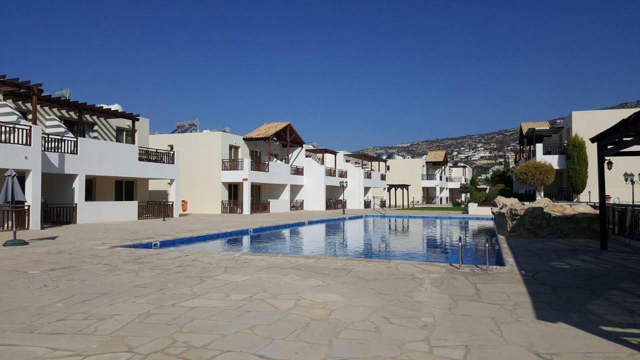 Ground Floor One Bedroom Apartment B2, 3 Pools, Free Wifi Peyia Exterior foto